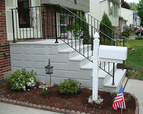 Precast Steps/Iron Railings 3